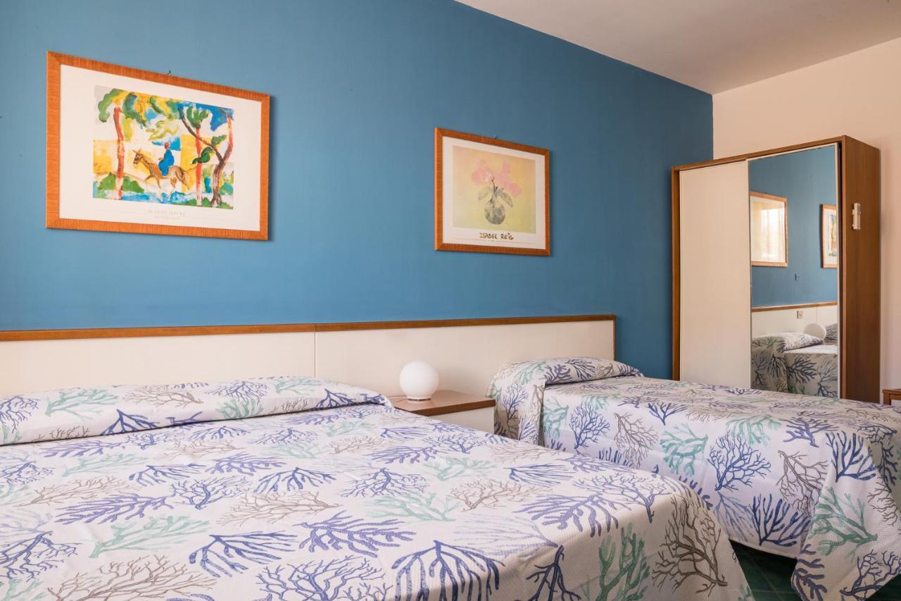 Hotel Clelia Isola di Ustica Bagian luar foto