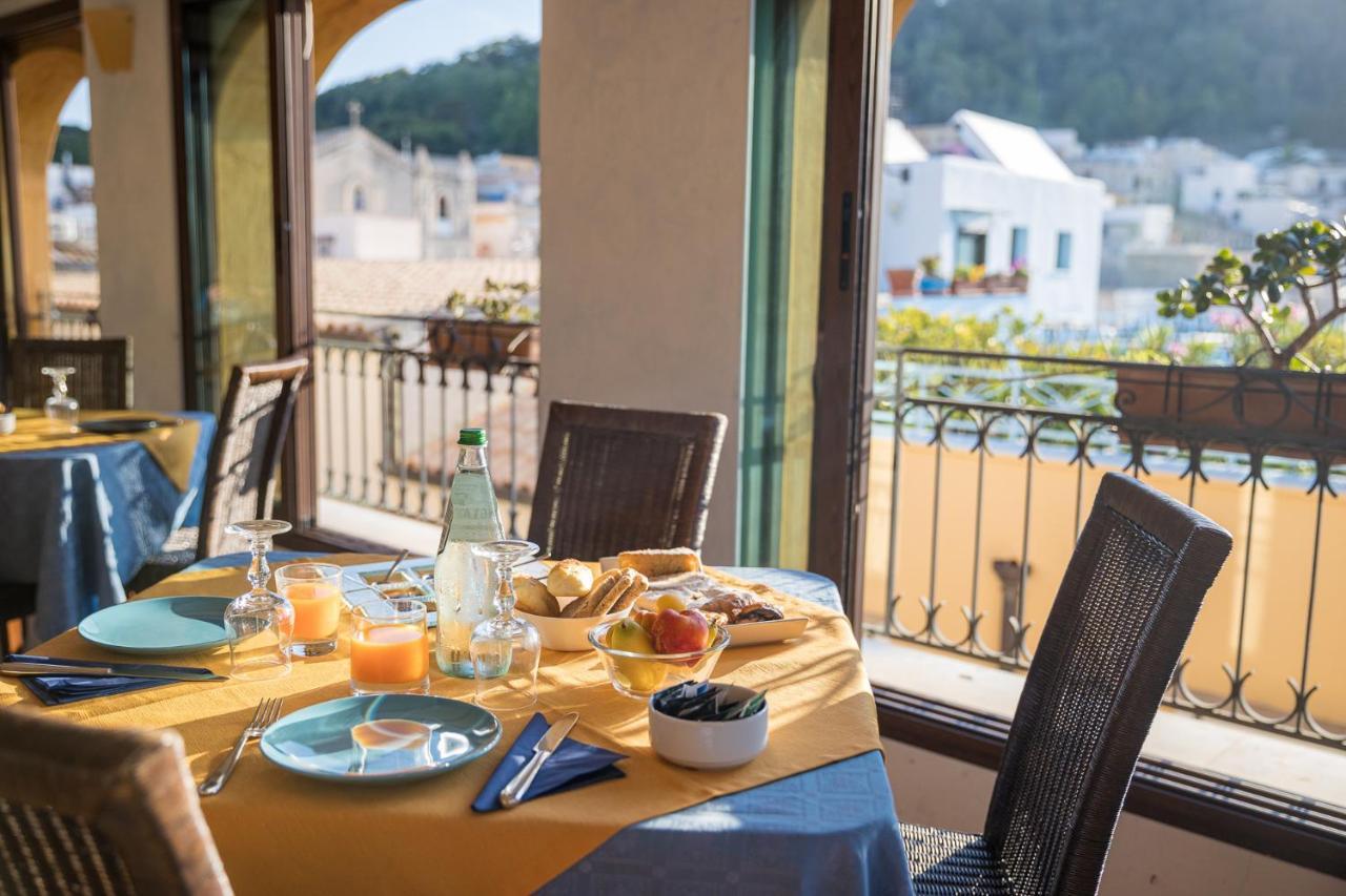 Hotel Clelia Isola di Ustica Bagian luar foto