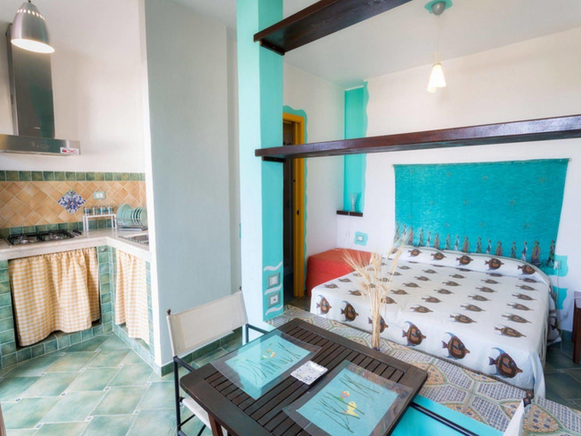 Hotel Clelia Isola di Ustica Bagian luar foto